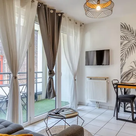 Xavier F2 Cosy Avec Balcon A Apartment