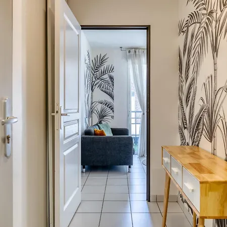 Xavier F2 Cosy Avec Balcon A